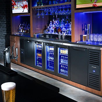 Learn about HGUNO® Refrigeration and our Concept Solutions for Bar - Blue Lit Bar